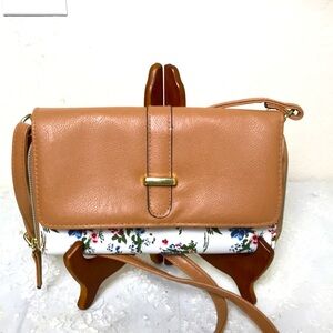 Crossbody Organizer Purse NWOT